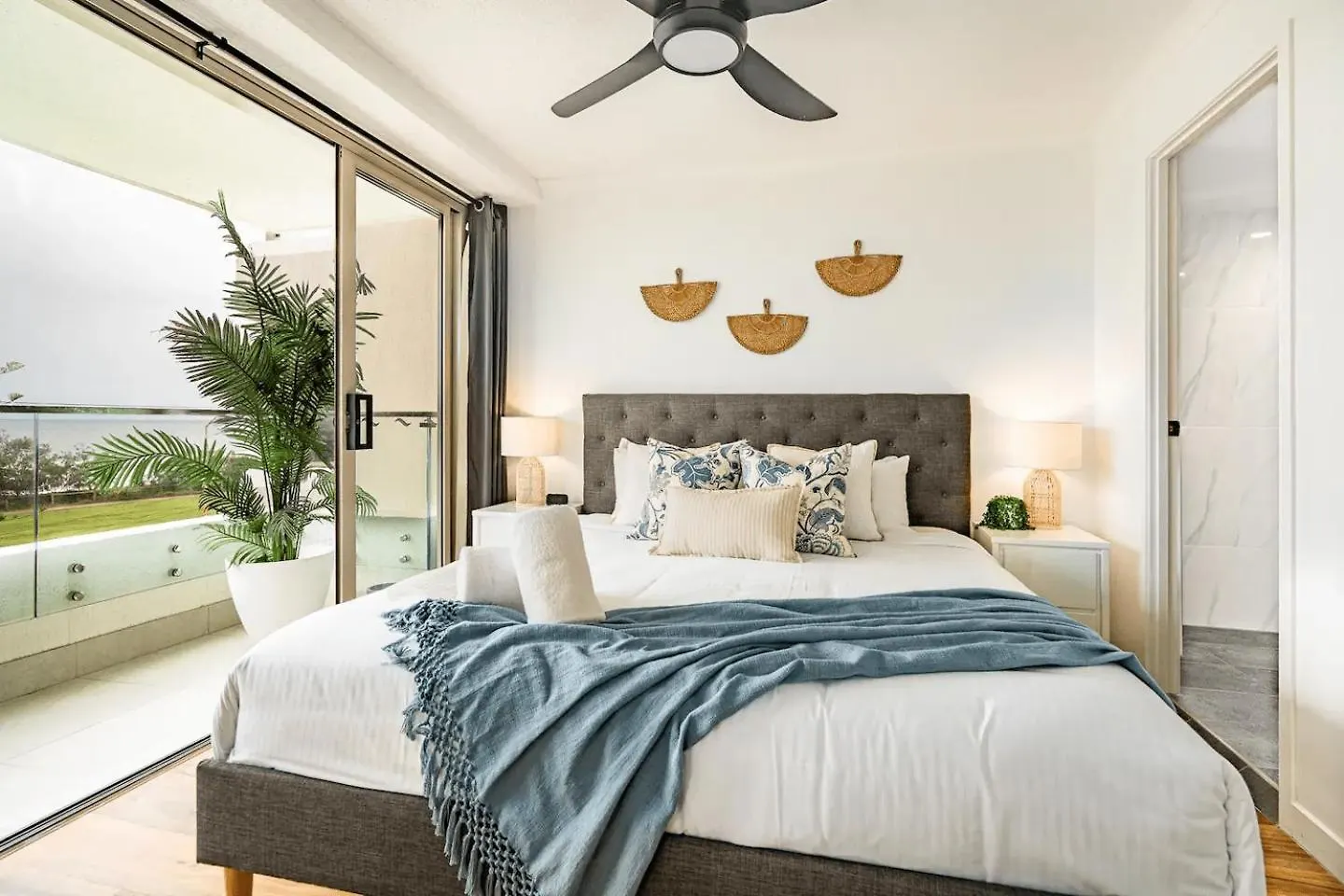 Shara Stunning Ocean Views And Modern Comfort Alexandra Headland Apartamento