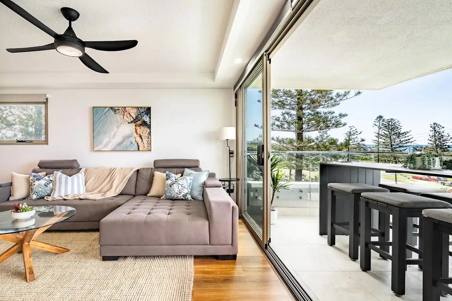 Shara Stunning Ocean Views And Modern Comfort Alexandra Headland Apartamento